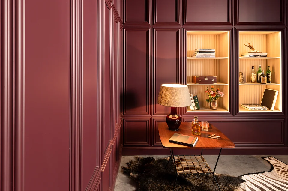 Wohnzimmer mit Lampe