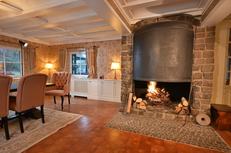 Kaminzimmer helles licht